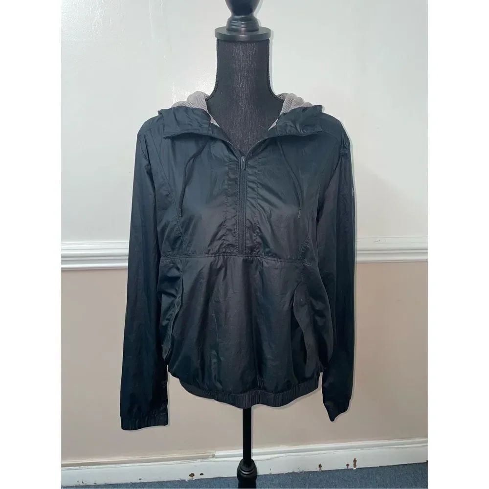 Under Armour Half Zip Thin Hooded Windbreaker Jacket Loose Fit- Size Medium